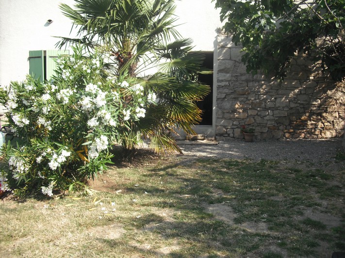 Gîte avec jardin et piscine près de Carcassonne